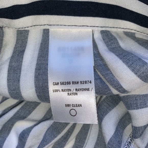 Splendid navy and white striped shorts size S! - Picture 4 of 5